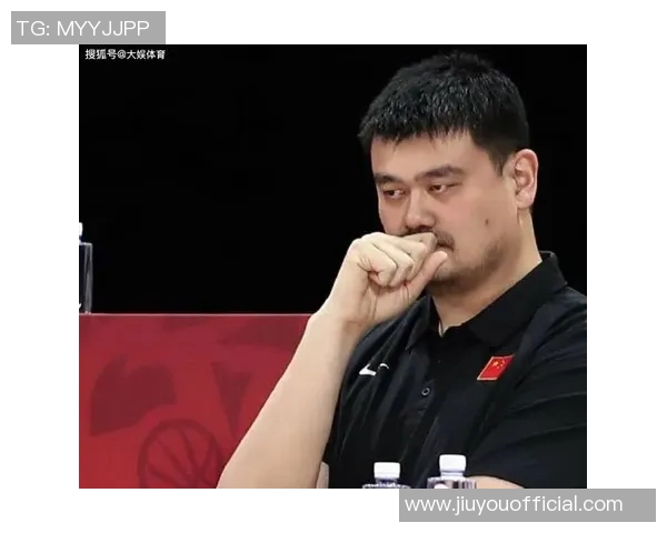 姚明小学时期的奋斗与成长故事：从篮球少年到世界巨星的启航之路