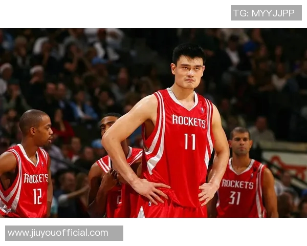 姚明跨越障碍展现运动精神与不屈意志的传奇之路