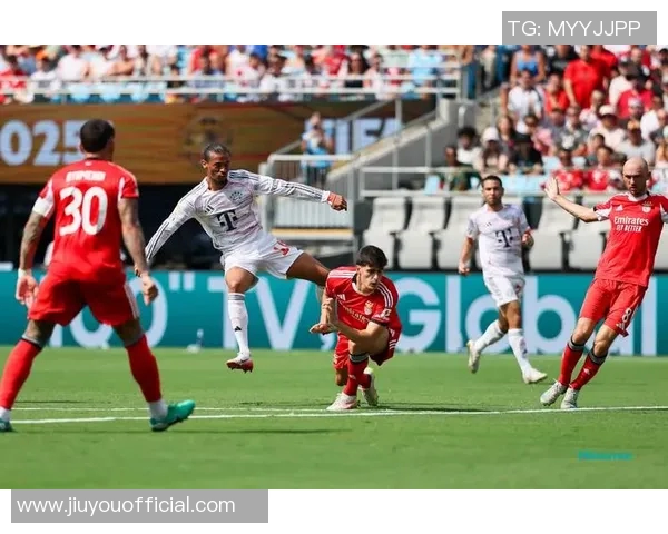 欧联杯精彩战报多特蒙德主场大胜本菲卡全场沸腾补时进球成焦点