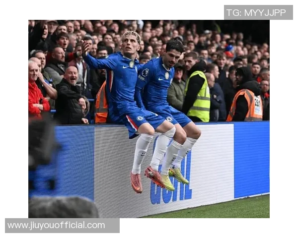 英超激战：利物浦狂胜切尔西6比2全场沸腾瞬间回顾