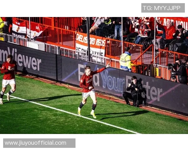 足总杯精彩对决多特蒙德3-0战胜利物浦帽子戏法引发全场狂欢