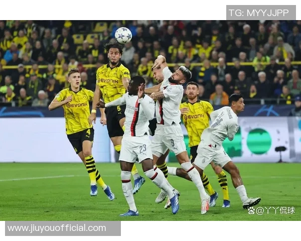 国米与多特蒙德友谊赛激战四三红牌事件引发全场热议与战术分析