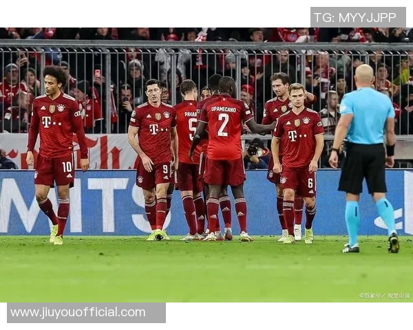 那不勒斯友谊赛大胜多特蒙德六个精彩进球引爆全场激情