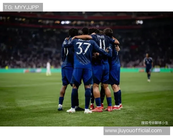 友谊赛精彩回顾：里昂以一球小胜多特蒙德战术解析与精彩瞬间分享